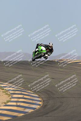 media/Mar-28-2022-Superbike Trackdays (Mon) [[b8603d0f67]]/Open Track Time/Turns 9 and 10/